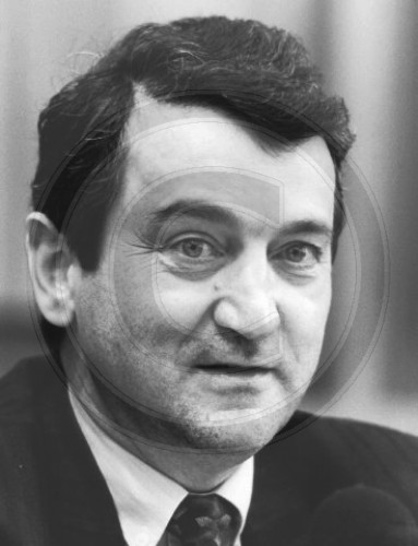 Wolfgang Schnur