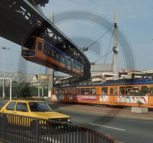 Schwebebahn