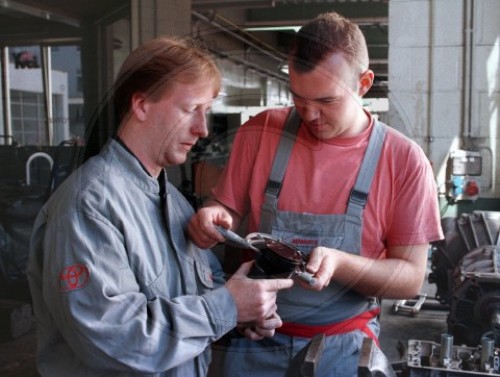 Azubis im KfZ - Handwerk