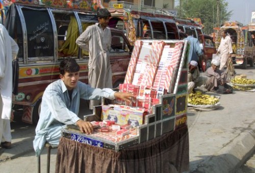 Strassenhaendler in Rawalpindi