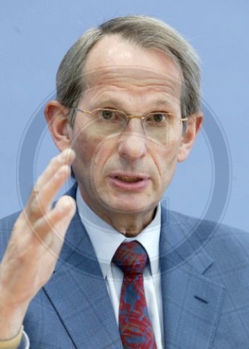 Joerg-Dietrich Hoppe