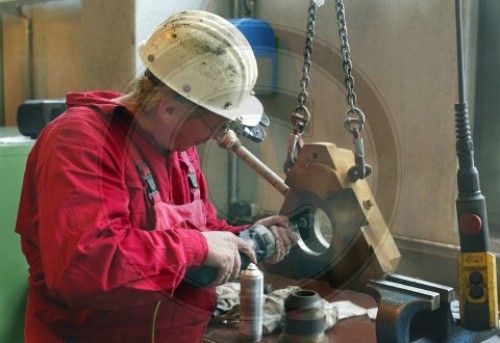 Arbeiter im Werkzeugbau .