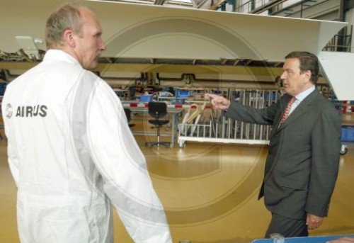 Bundeskanzler Schroeder besucht  die Airbus