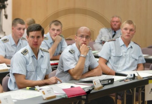 Ausbildung von Offizieranwaertern