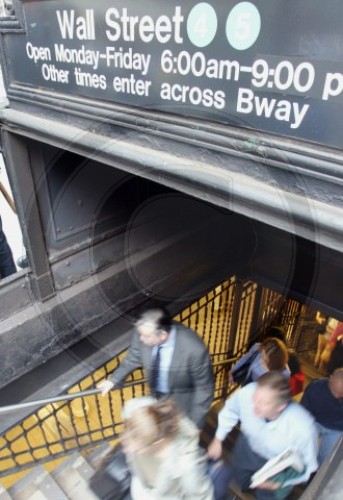 Subway Wall Street