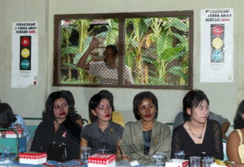 Prostituierte im Rotlichtviertel Sunan Kuning