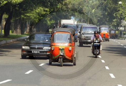 Strassenszene von Jakarta / Indonesien