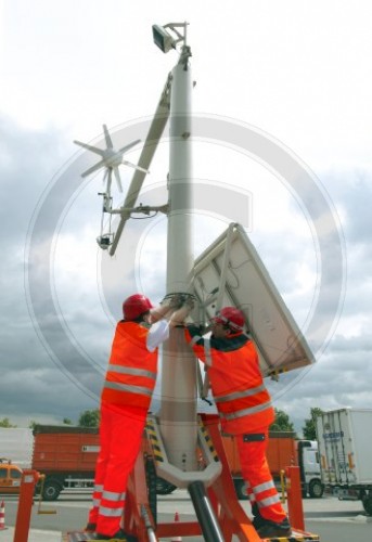 portable Stuetzbarke zur ueberpruefung der On-Board-Units