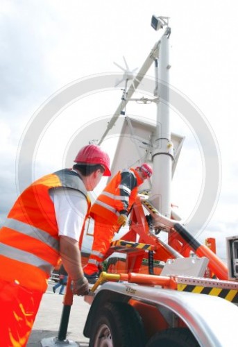 portable Stuetzbarke zur ueberpruefung der On-Board-Units