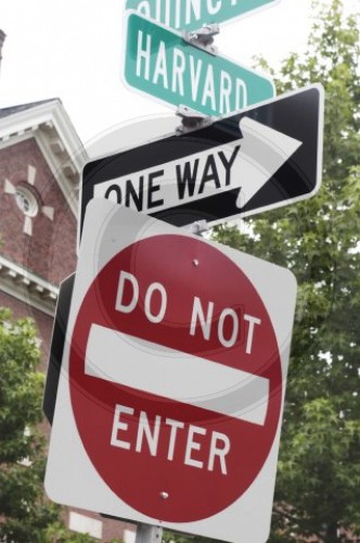 HARVARD UNIVERSITY STRASSENSCHILD