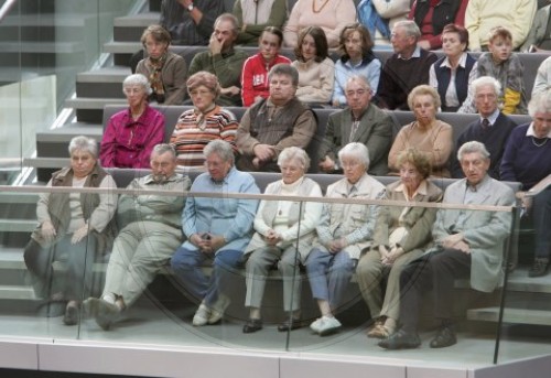 Besucher im Bundestag