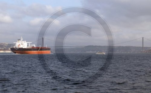 Tanker auf dem Bosporus