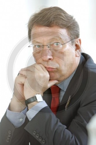 Klaus Uwe BENNETER