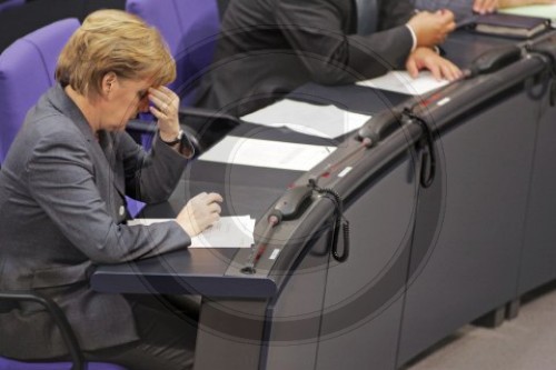 MERKEL im Bundestag