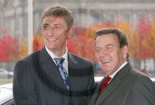 GYURCSÁNY SCHROEDER