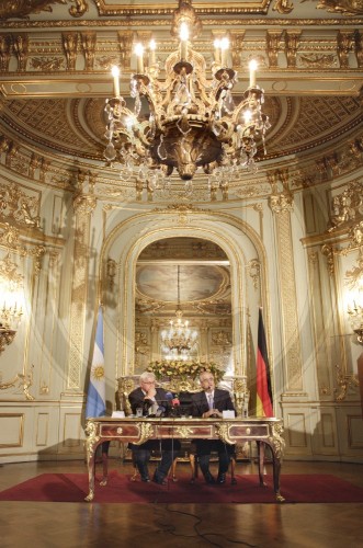 STEINMEIER , TAIANA