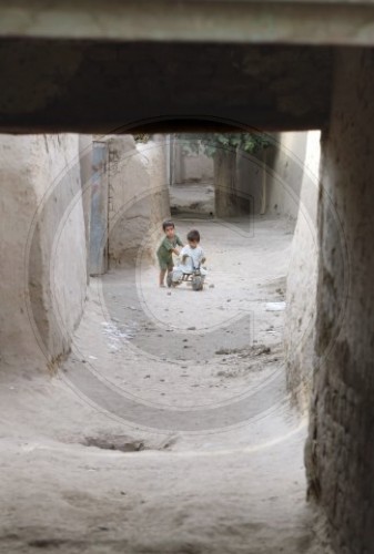 Spielende Kinder in Kunduz