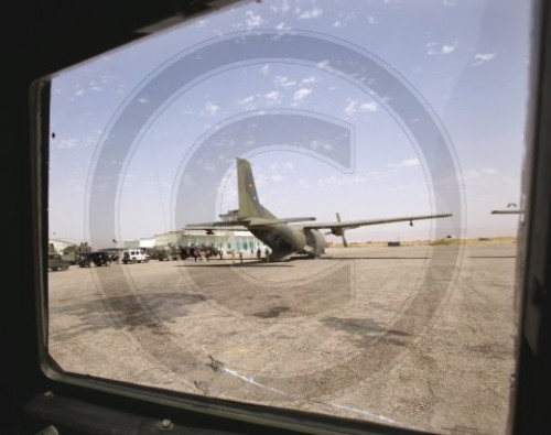 Transall auf dem Flughafen in Kunduz