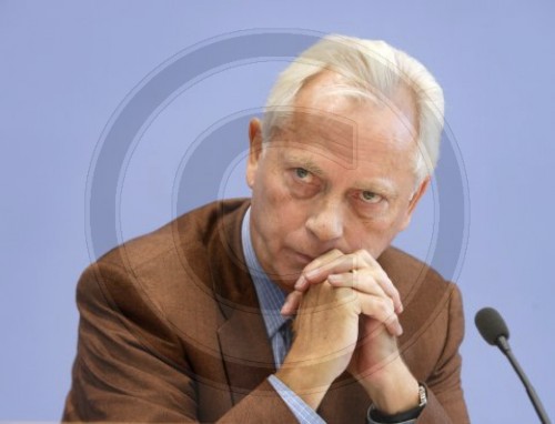 Uwe-Karsten HEYE