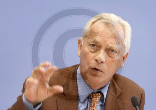 Uwe-Karsten HEYE