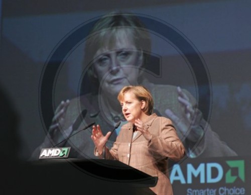 MERKEL bei AMD Dresden