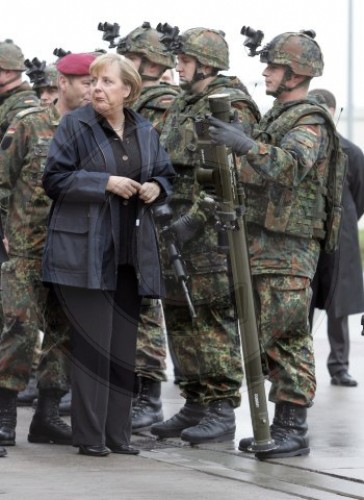 Merkel bei Bundeswehr