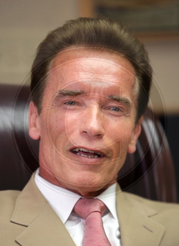 Arnold SCHWARZENEGGER