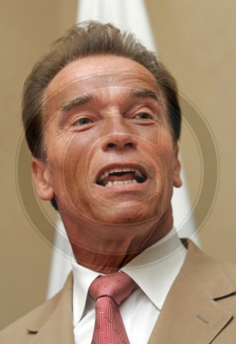 Arnold SCHWARZENEGGER