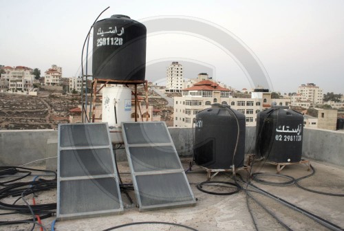 Sonnenkollektoren in Ramallah