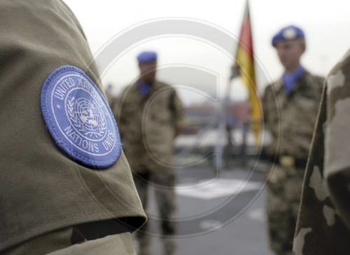 Deutsche Blauhelmsoldaten auf der Fregatte Bayern
