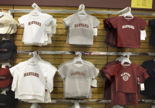 T-Shirts Harvard University