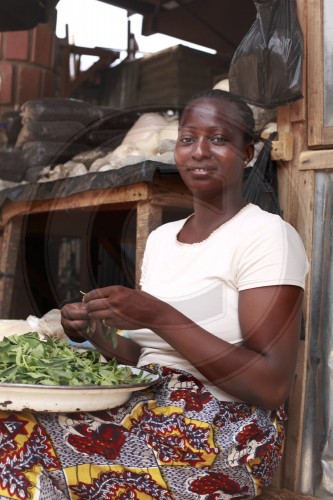 Marktfrau in Burkina Faso