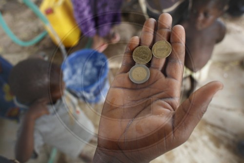 Geld fuer Wasser in Burkina Faso