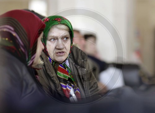 Alte Frauen in Kiew