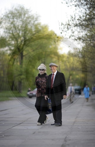 Cooles Paar im Hydropark in Kiew