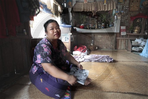 Frau in Rangun