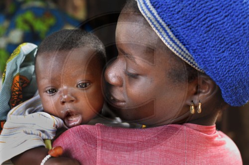 Mutter und KInd in Burkina Faso