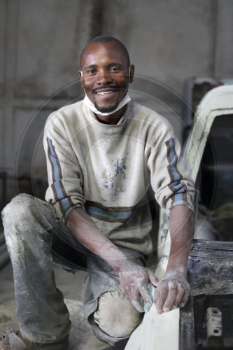 KFZ Mechaniker in Mosambik