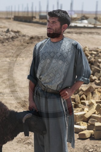 Afghane mit Ziegenbock
