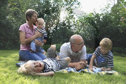 Familie mit drei Kindern