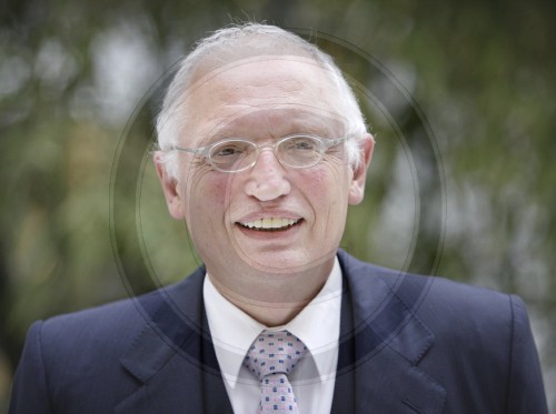 Guenter VERHEUGEN