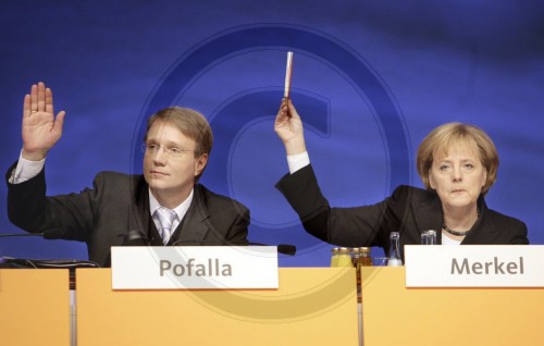 MERKEL, POFALLA