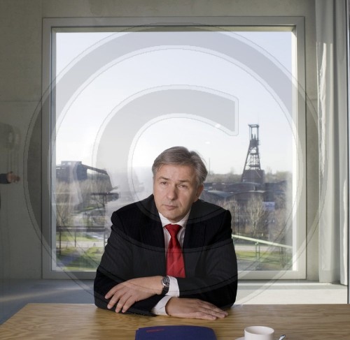 Klaus WOWEREIT