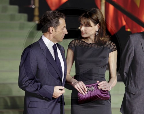 SARKOZY, BRUNI