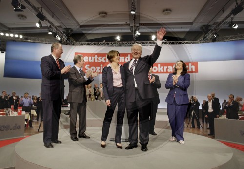 Steinmeier Buedenbender auf dem SPD Parteitag