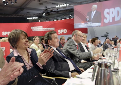 Schroeder auf dem SPD Parteitag