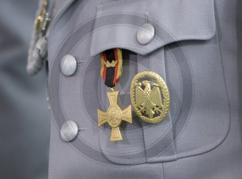 Ehrenkreuz der Bundeswehr fuer Tapferkeit