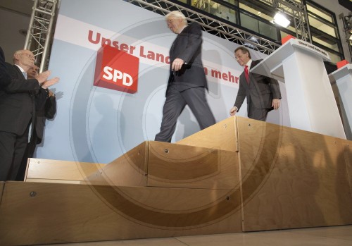 Steinmeier nach der verlorener Bundestagswahl 2009