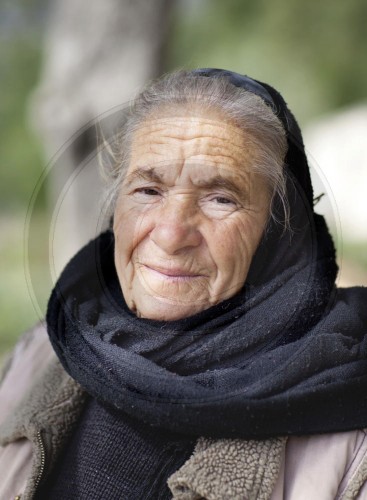 Alte Frau in Albanien | Old woman in Albania