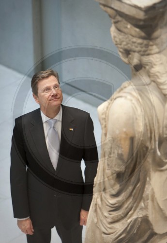 Guido WESTERWELLE besucht das Akropolismuseum